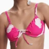 Fuchsiové bikiny s mušličkami