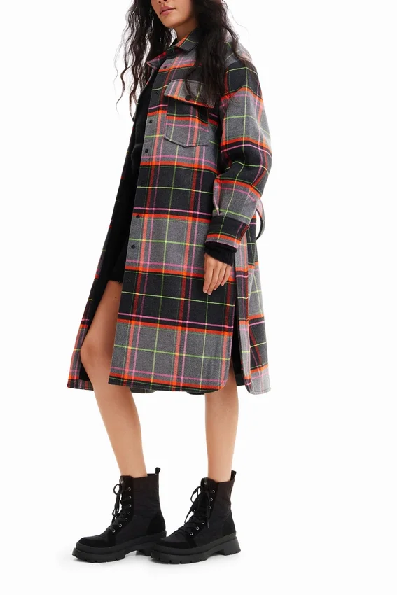 Kabát ve stylu overshirt s tartanovým vzorem Kabát ve stylu overshirt s tartanovým vzorem