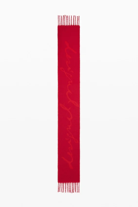 Šála s třásněmi Šála s třásněmi