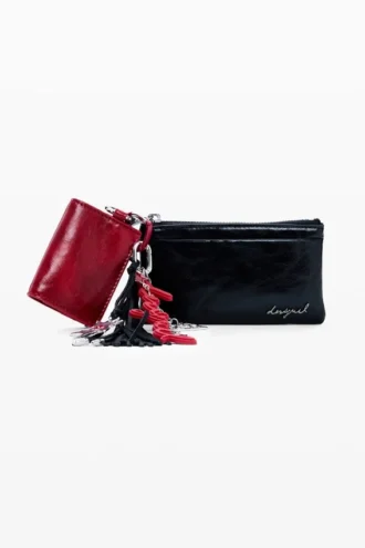 Malá peněženka s přívěskem