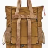Velký hnědý batoh Velký hnědý batoh
